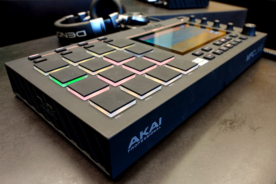 Stand Alone решения Akai Pro