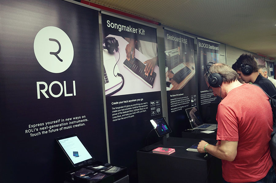 Стенд Roli